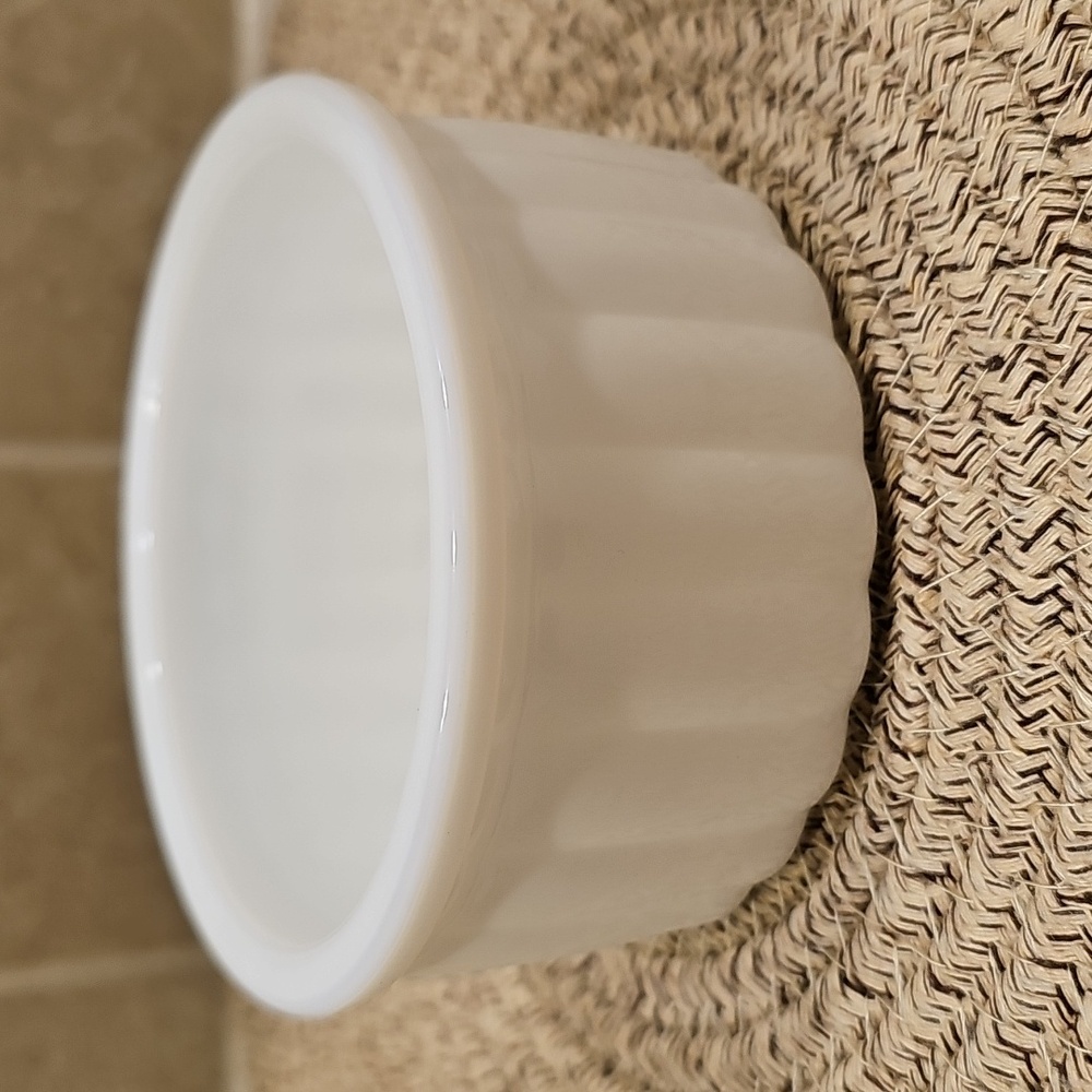 New Hearth And Hand Elegant White "Milk Glass" Bathroom Accessory Set - Picture 6 of 6
